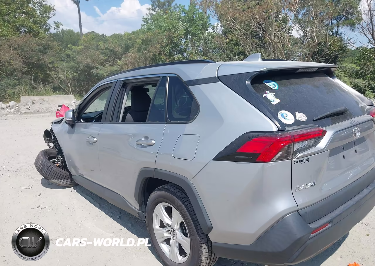 2021 Toyota Rav4 Xle VIN:2T3W1RFV1MW137495 - 3