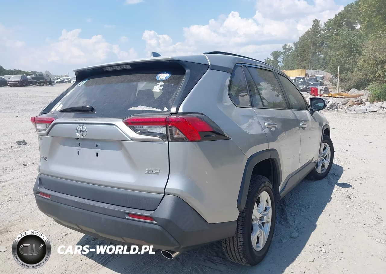 2021 Toyota Rav4 Xle VIN:2T3W1RFV1MW137495 - 4