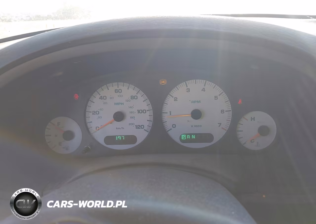 2003 Chrysler Town & Country Lx VIN:2C8GP44363R170524 - 7