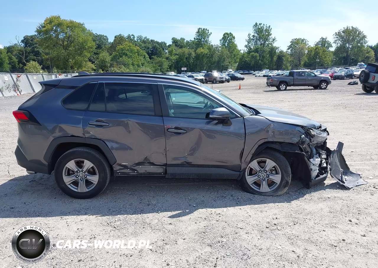 2022 Toyota Rav4 Hybrid Xle VIN:4T3RWRFV6NU081165 - 13