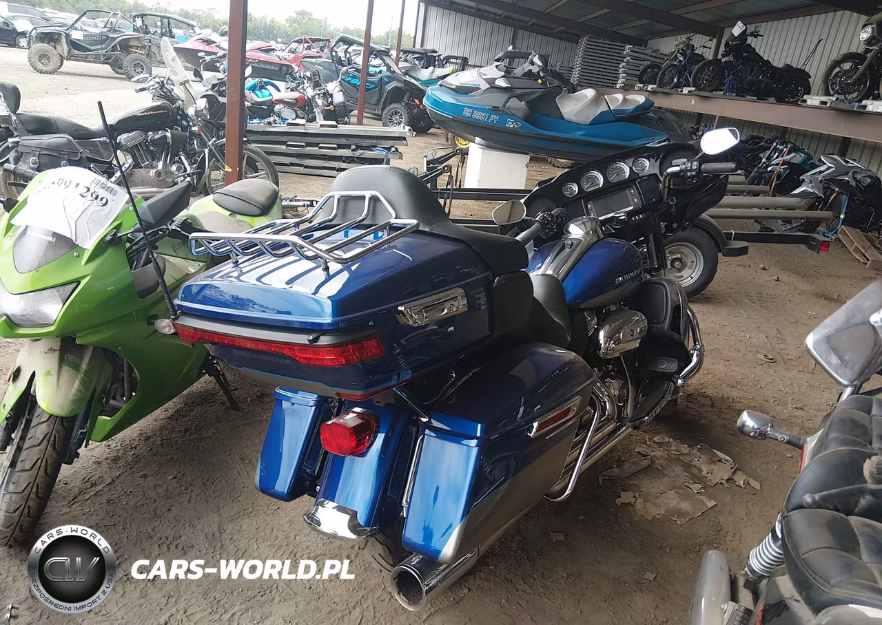 2017 Harley-Davidson Flhtk Ultra Limited VIN:1HD1KED15HB647152 - 4