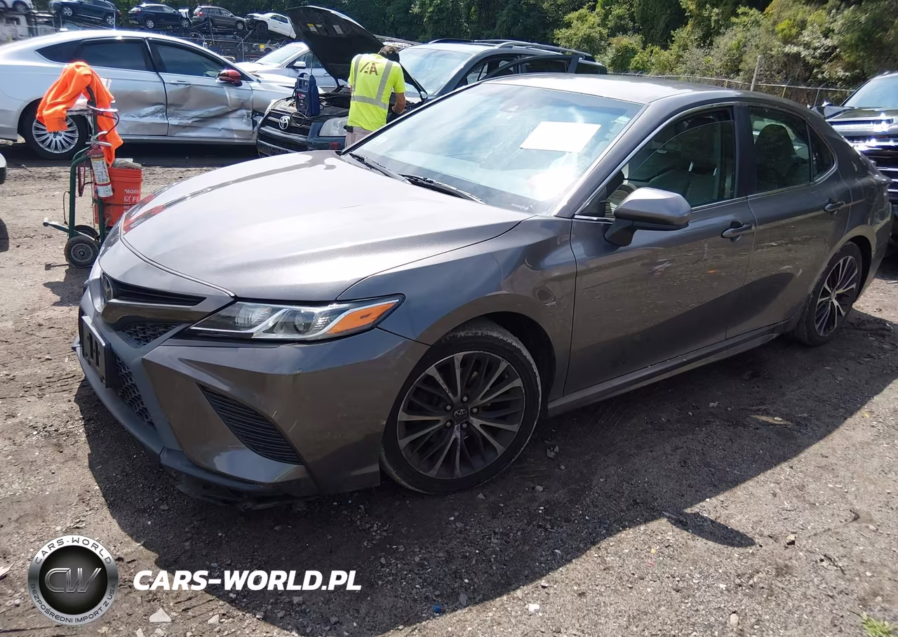 2018 Toyota Camry Se VIN:4T1B11HK9JU657919 - 2