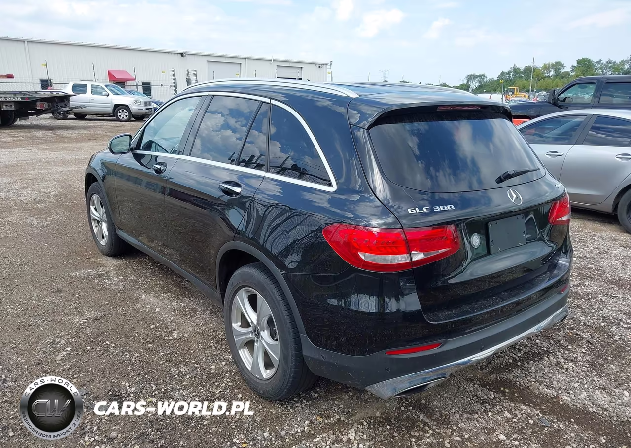 2018 Mercedes-Benz Glc 300 4Matic VIN:WDC0G4KB4JV058662 - 3
