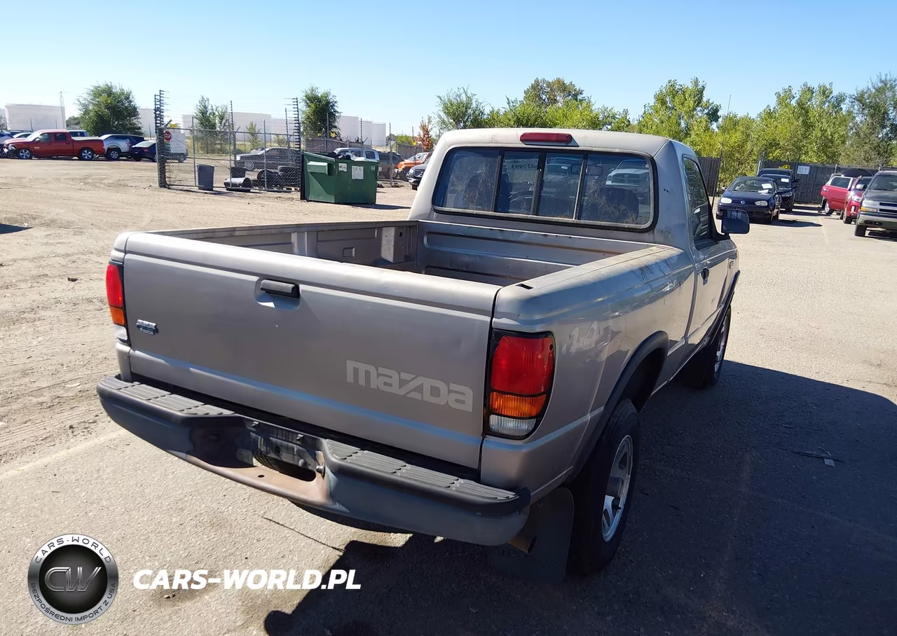 1995 Mazda B2300 VIN:4F4CR13A3STM18400 - 4