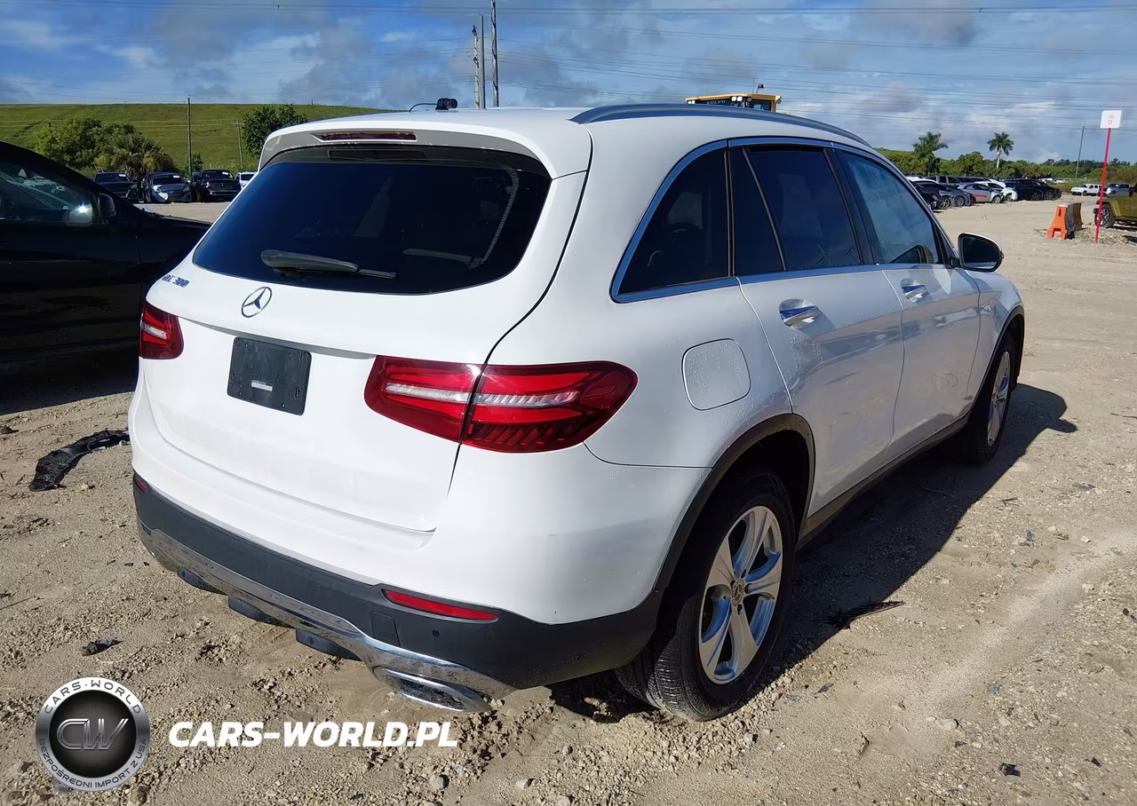 2018 Mercedes-Benz Glc 300 VIN:WDC0G4JB5JV079859 - 4
