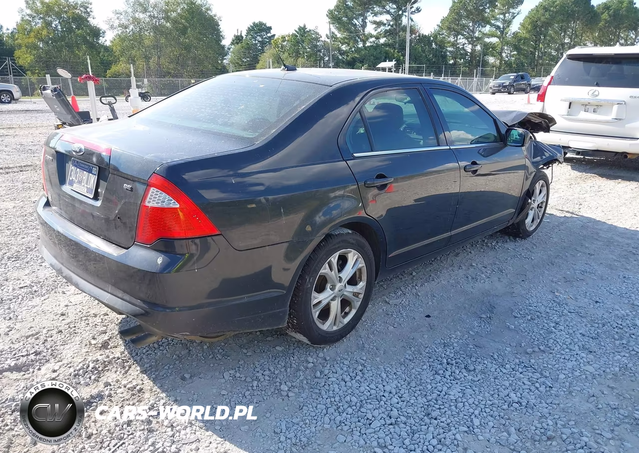 2012 Ford Fusion Se VIN:3FAHP0HA2CR359307 - 4