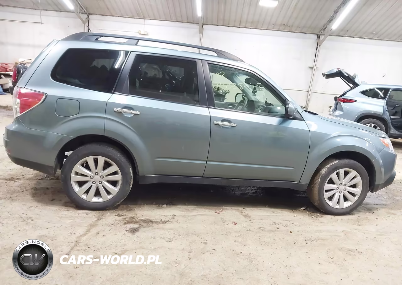 2012 Subaru Forester 2.5X Premium VIN:JF2SHADC8CH414467 - 13