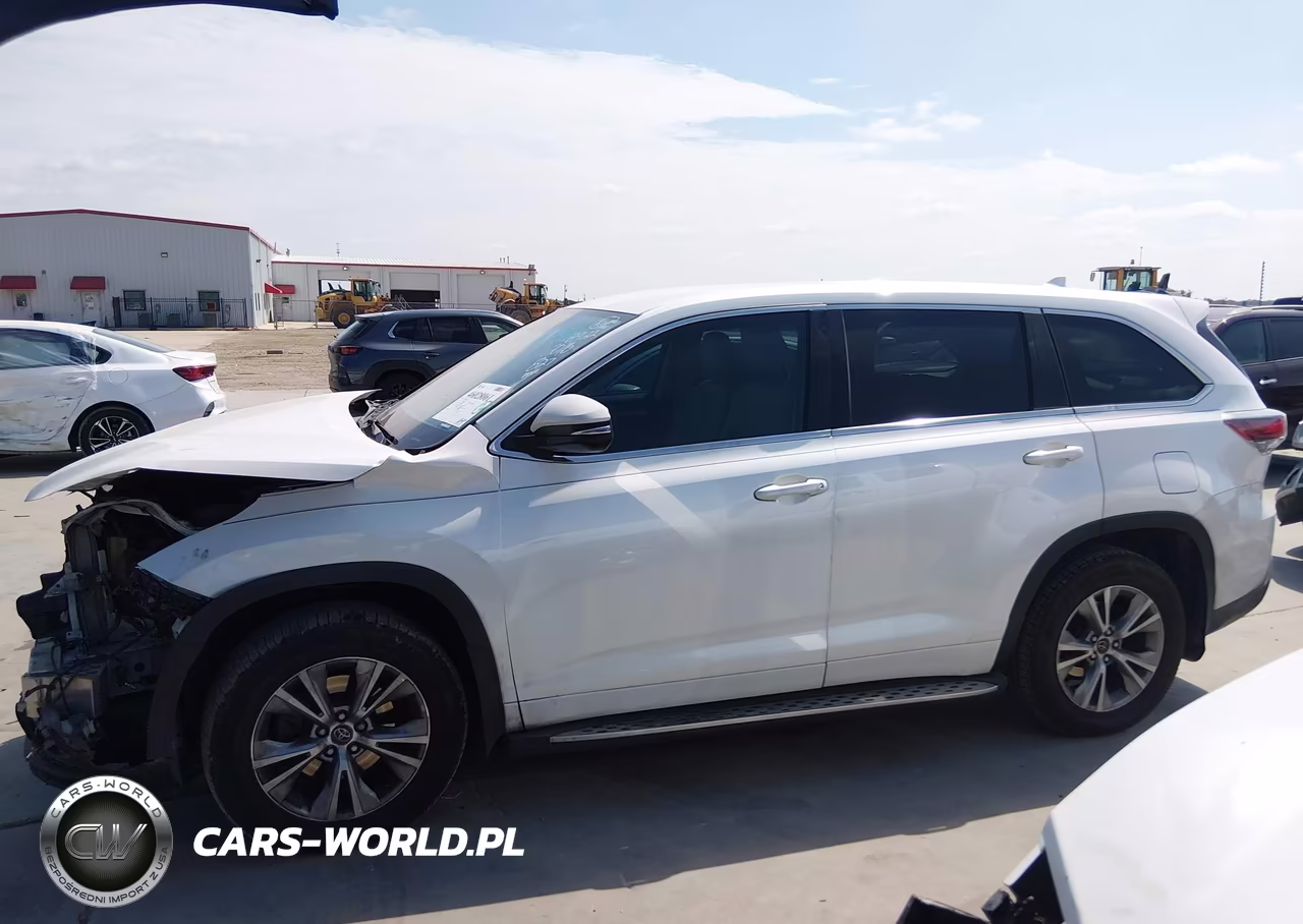 2016 Toyota Highlander Le Plus V6 VIN:5TDZKRFH9GS178922 - 15