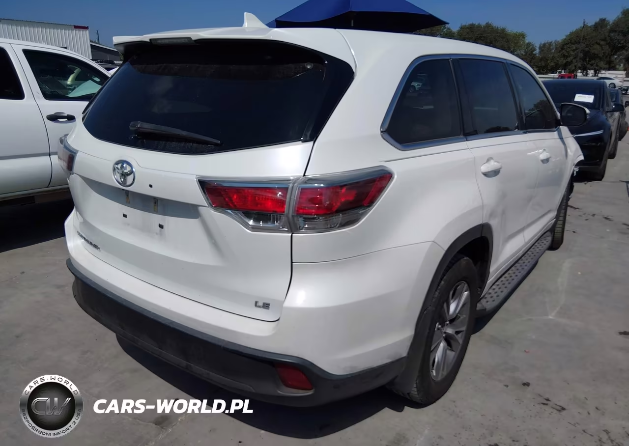 2016 Toyota Highlander Le Plus V6 VIN:5TDZKRFH9GS178922 - 4
