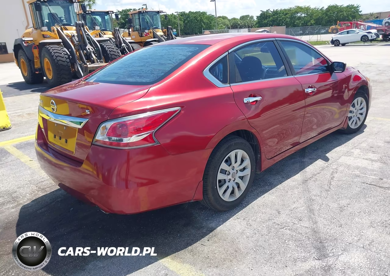 2015 Nissan Altima 2.5 S VIN:1N4AL3AP4FC219016 - 4