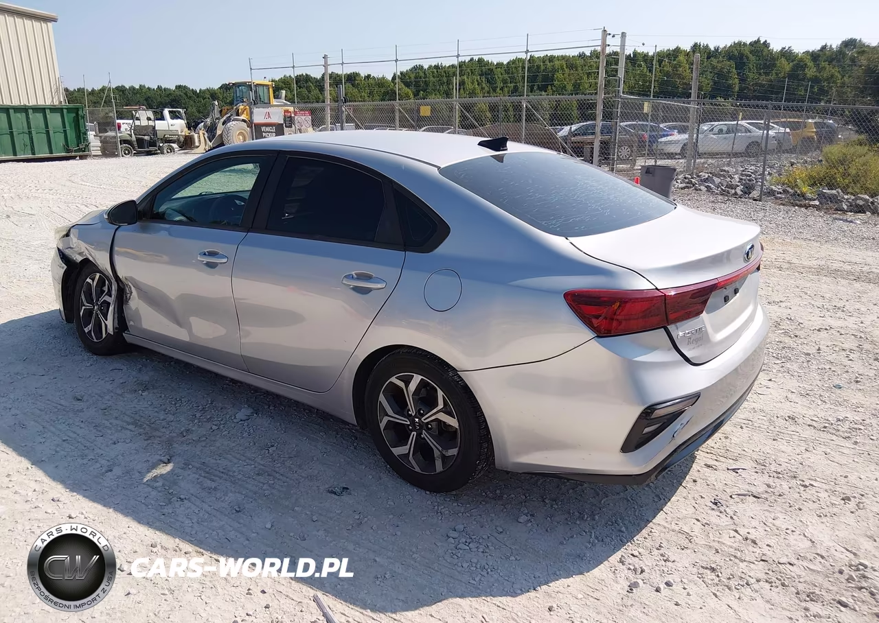 2020 Kia Forte Lxs VIN:3KPF24AD3LE157207 - 3