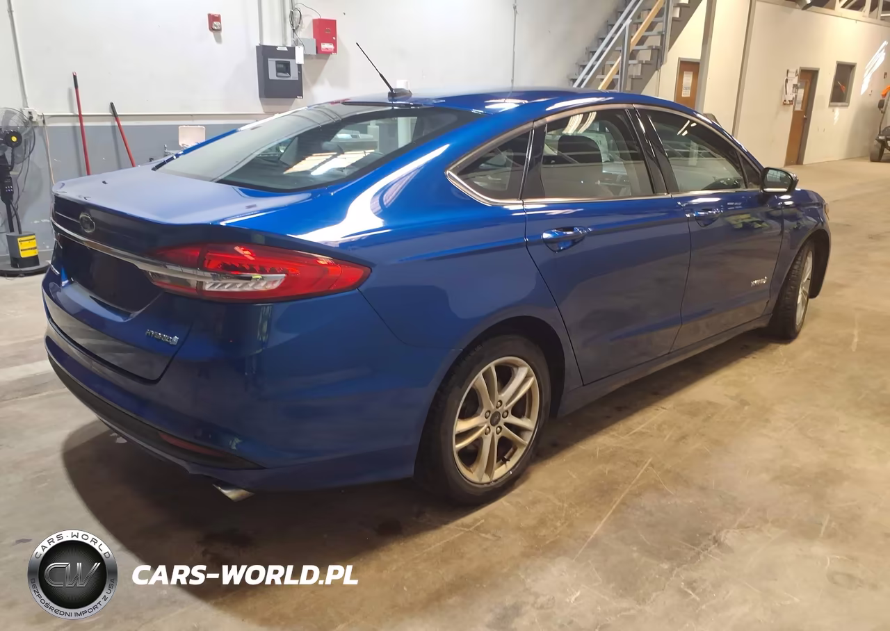 2018 Ford Fusion Hybrid S VIN:3FA6P0UUXJR271545 - 4