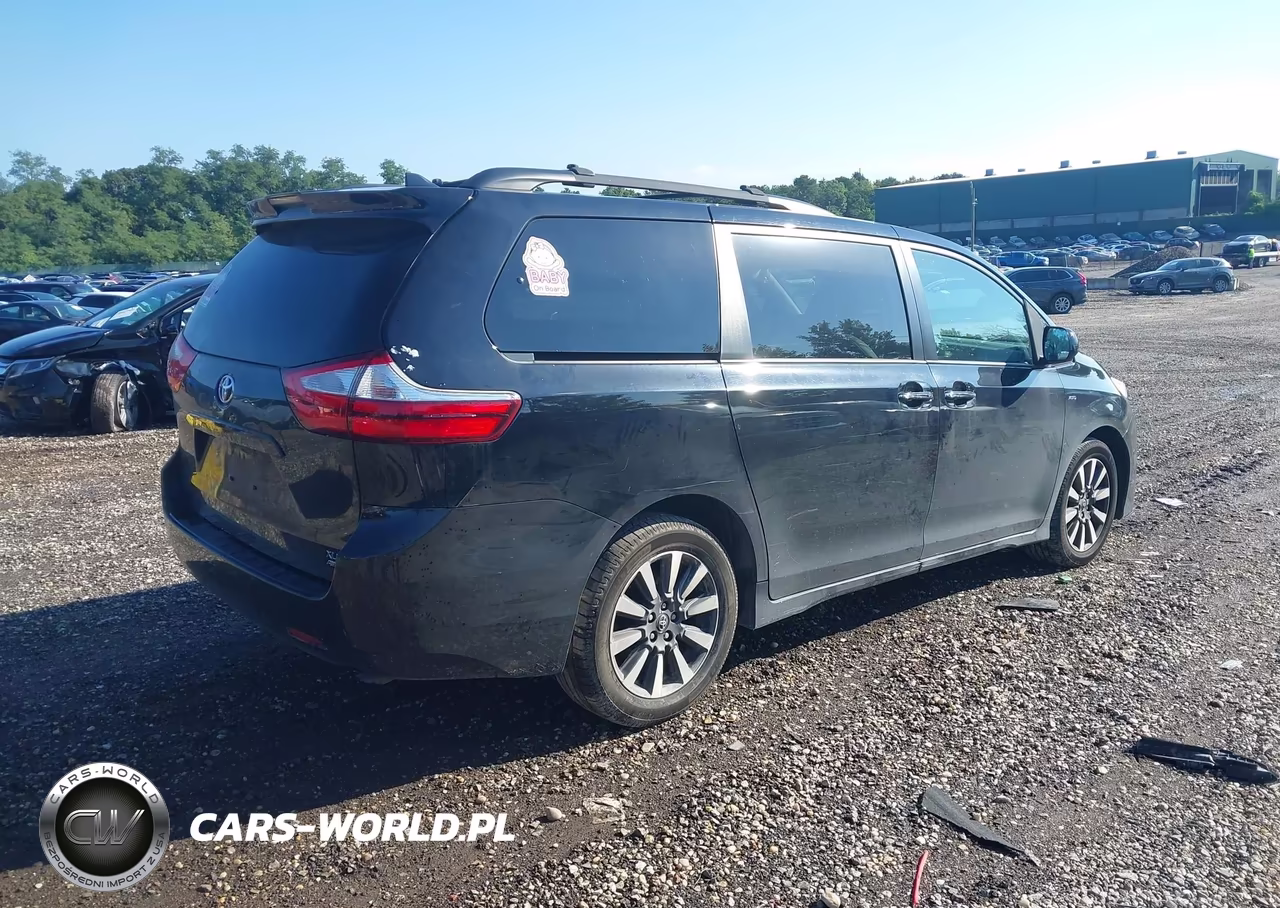 2018 Toyota Sienna Xle 7 Passenger VIN:5TDDZ3DC4JS197198 - 4