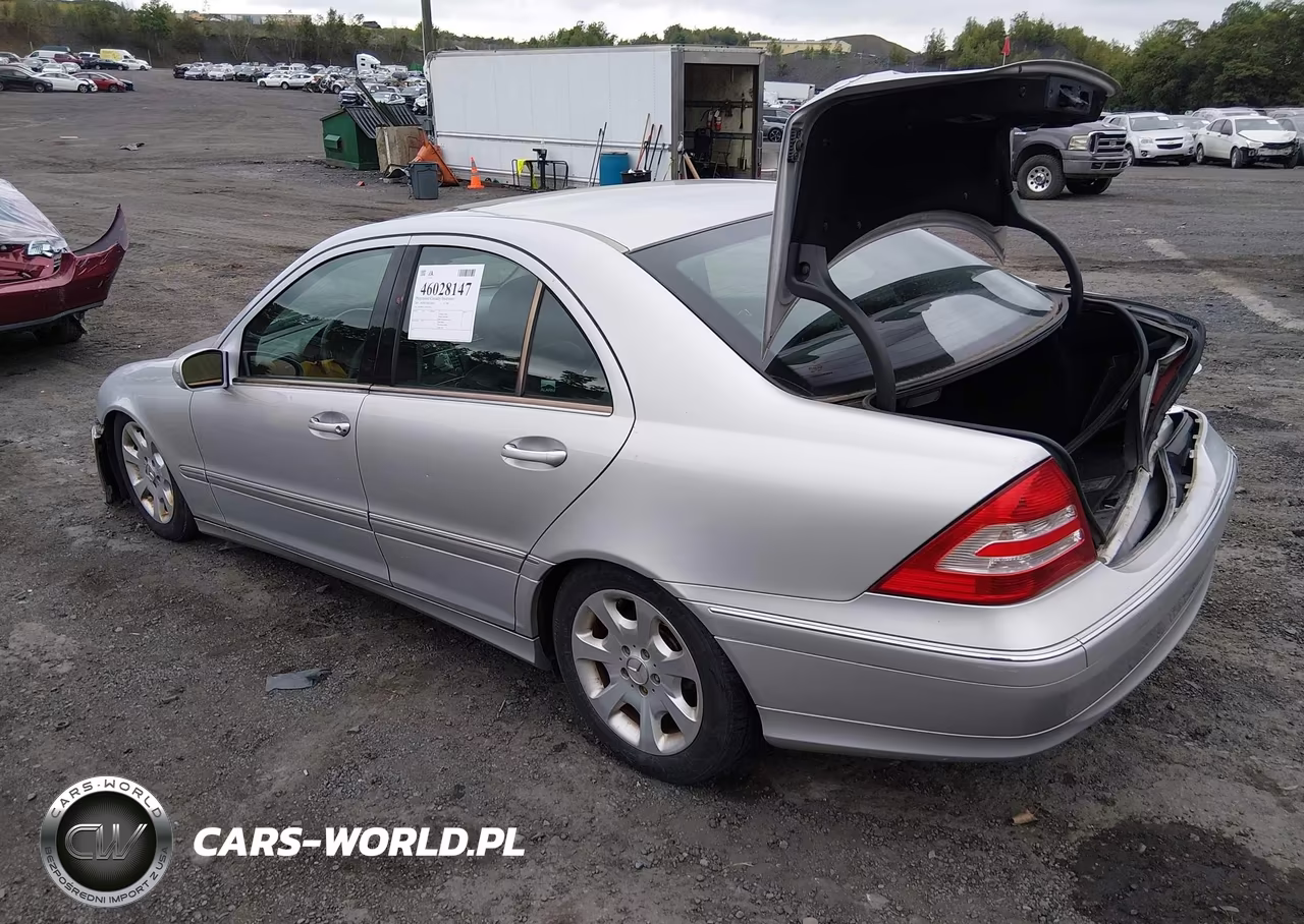 2005 Mercedes-Benz C 240 Luxury 4Matic VIN:WDBRF81J55F643250 - 3