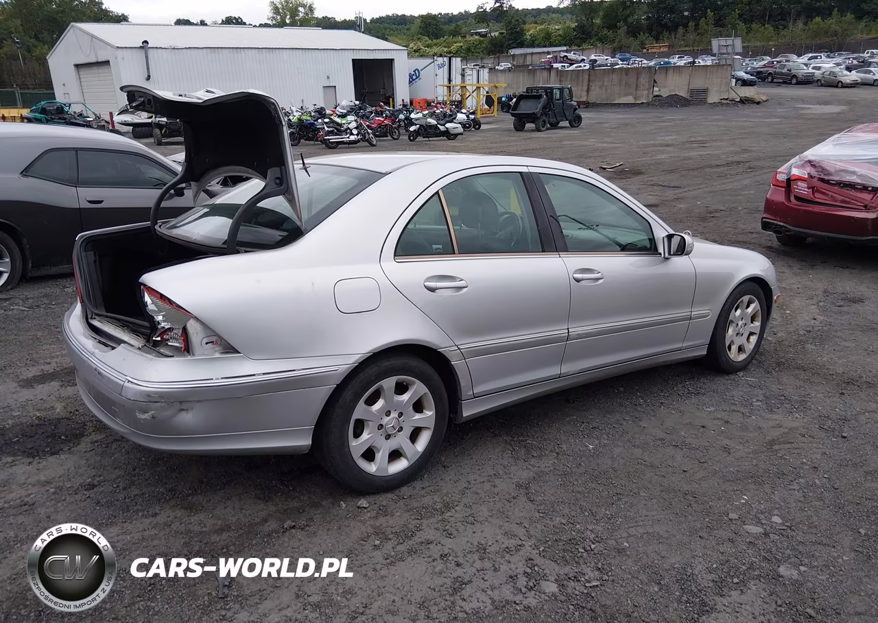2005 Mercedes-Benz C 240 Luxury 4Matic VIN:WDBRF81J55F643250 - 4