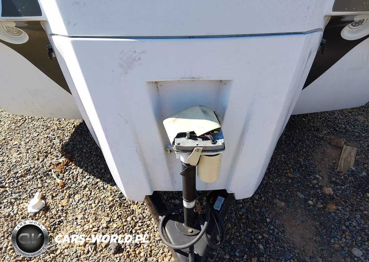 2012 Keystone Cougar X-Lite Series VIN:4YDT26B27CV501979 - 10