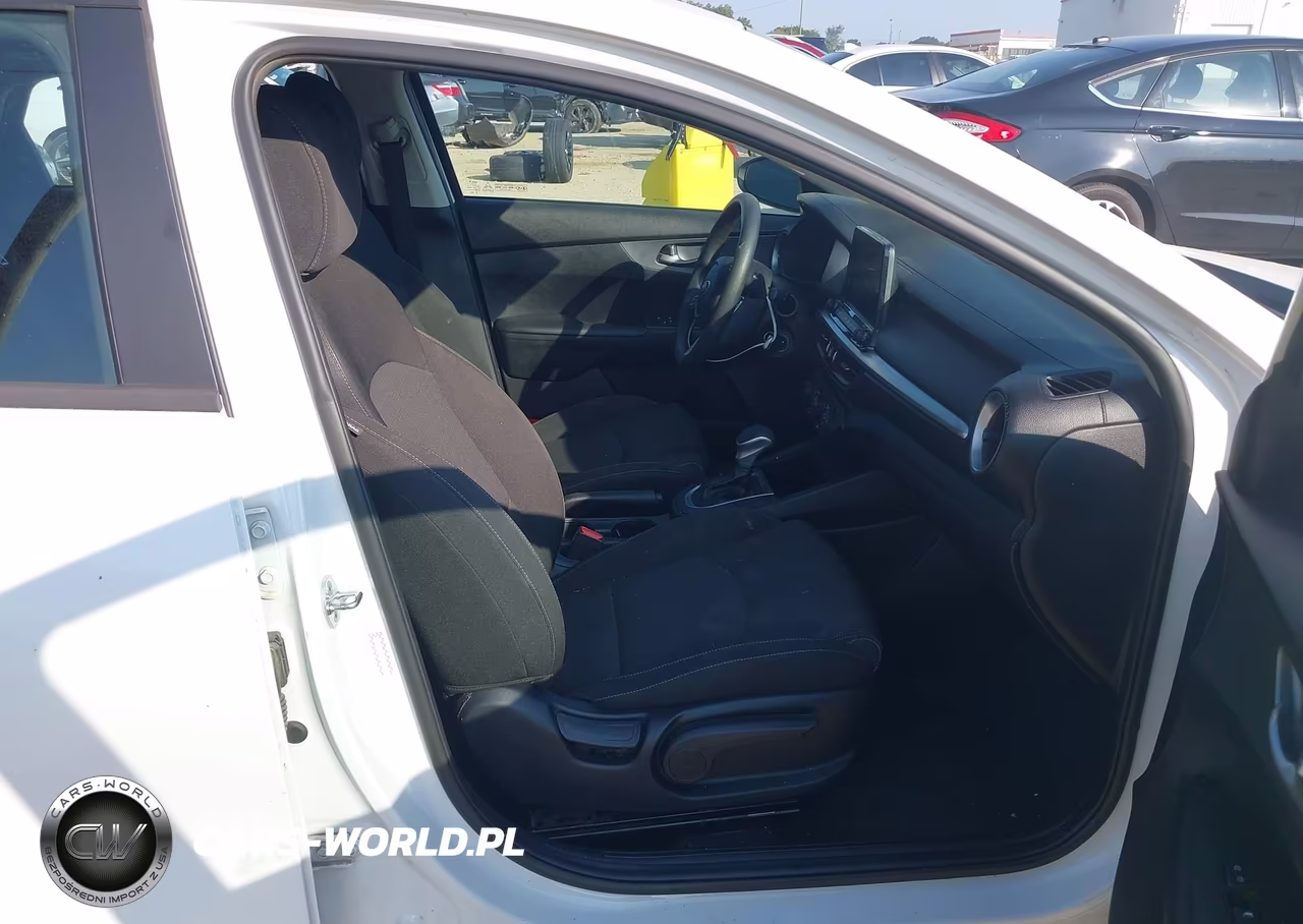 2021 Kia Forte Lxs VIN:3KPF24AD9ME401671 - 5