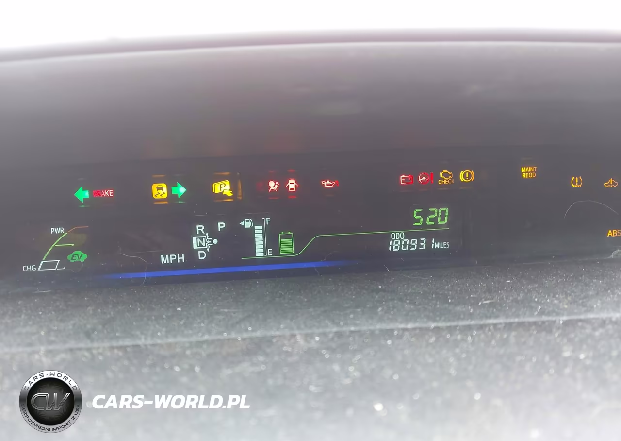 2014 Toyota Prius V Two VIN:JTDZN3EU0EJ013175 - 15