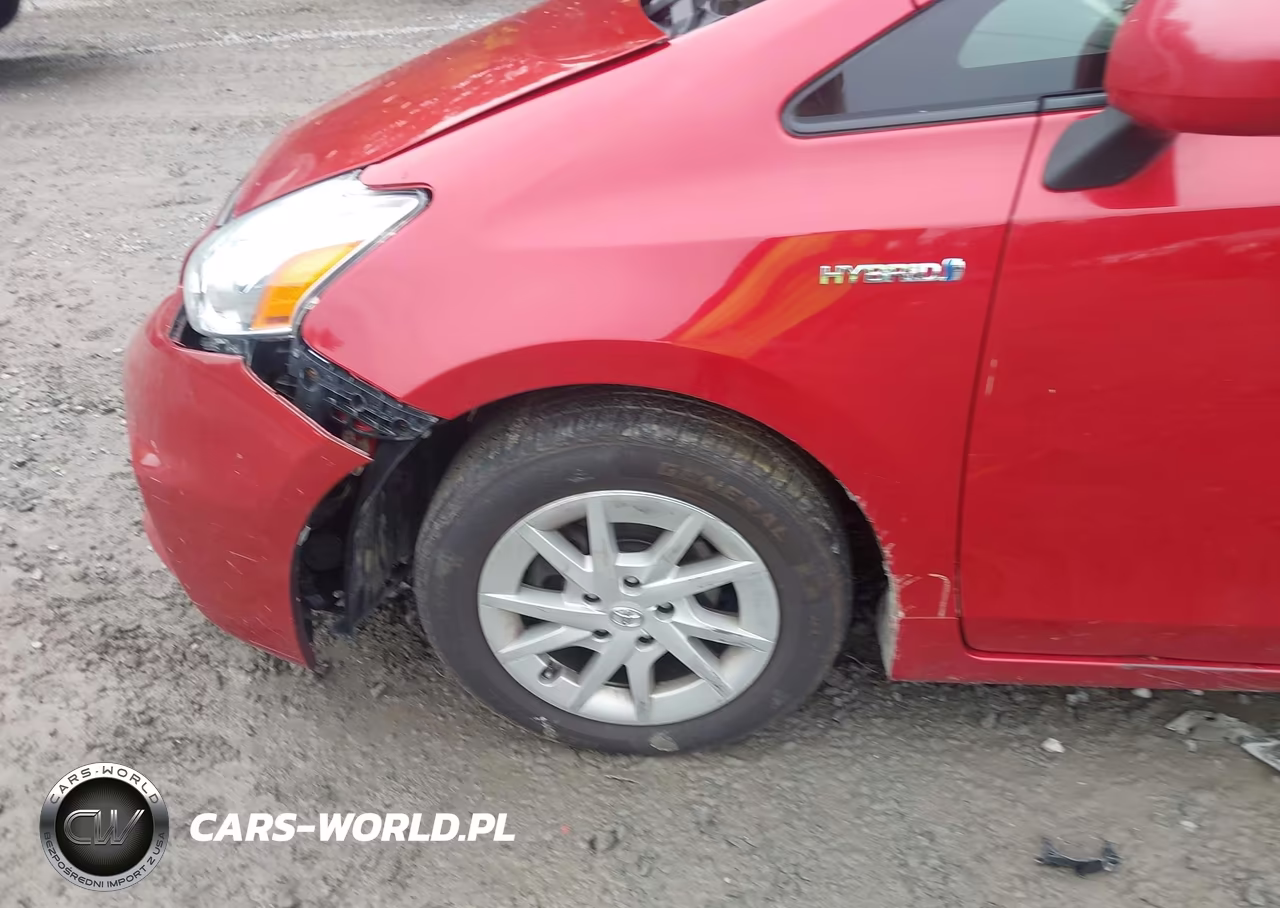 2014 Toyota Prius V Two VIN:JTDZN3EU0EJ013175 - 6