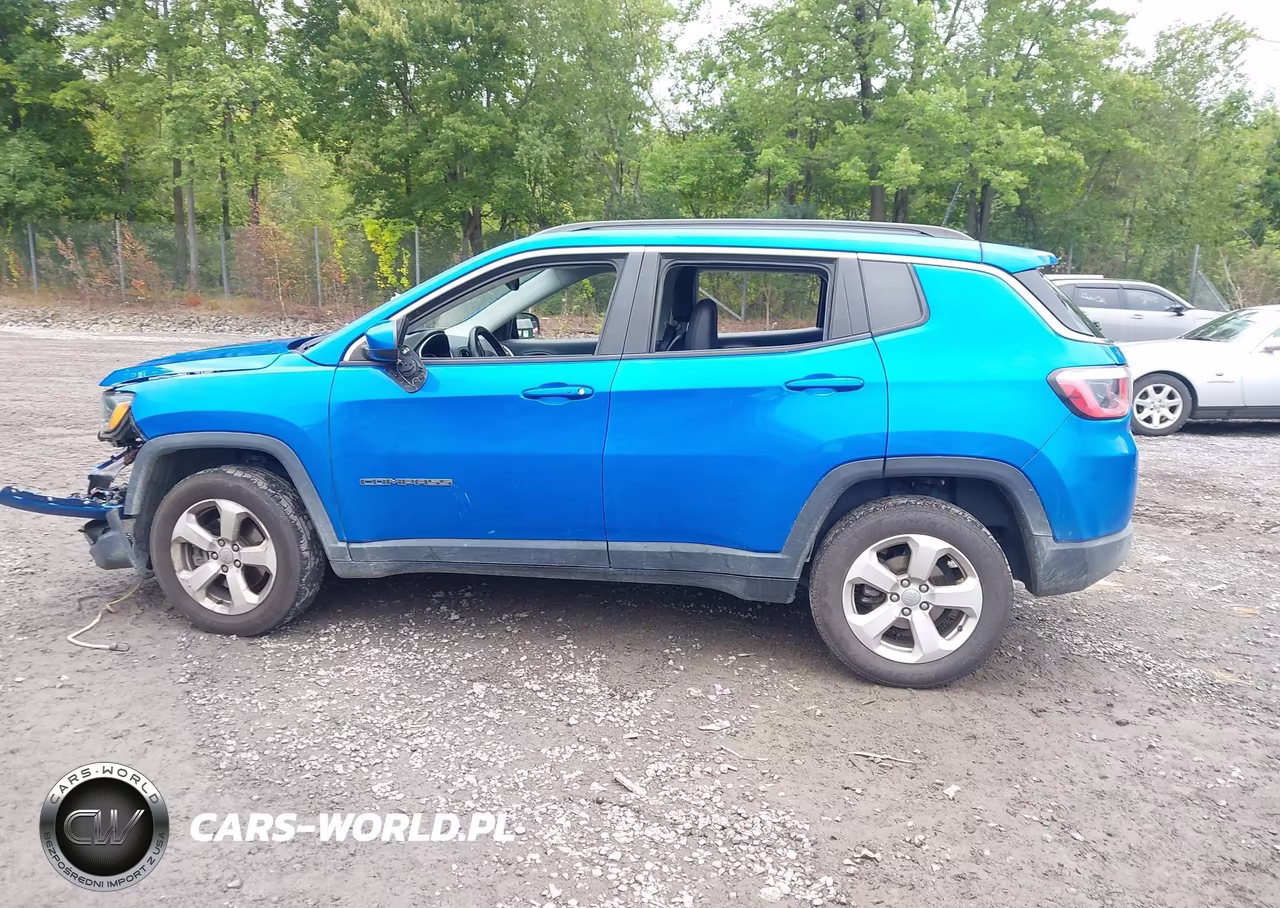 2018 Jeep Compass Latitude 4X4 VIN:3C4NJDBB7JT249960 - 14