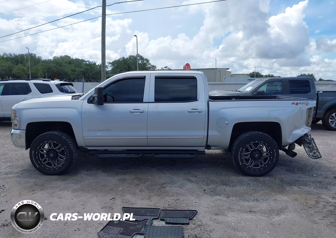 2017 Chevrolet Silverado 1500 Lt VIN:3GCUKREC4HG455685 - 14