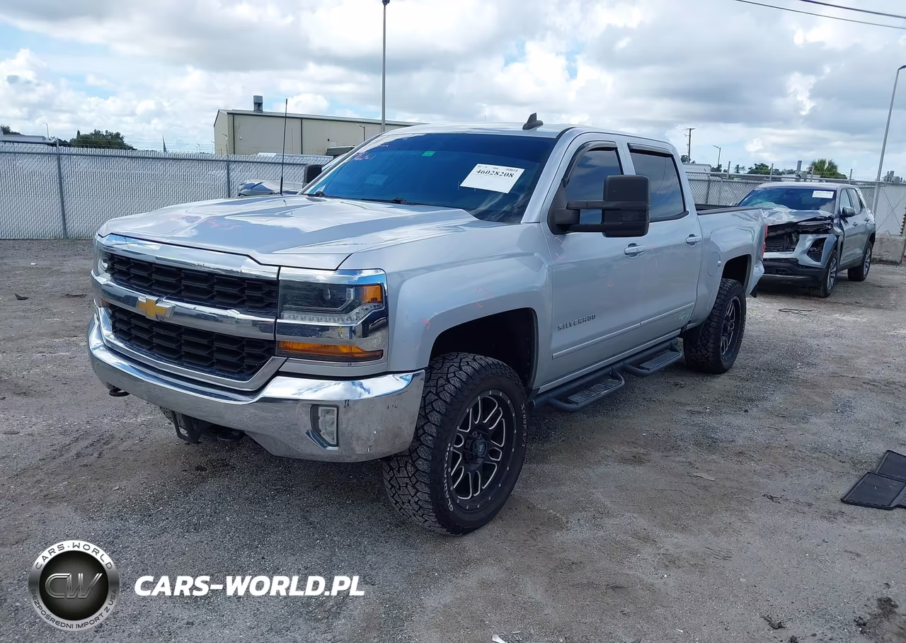 2017 Chevrolet Silverado 1500 Lt VIN:3GCUKREC4HG455685 - 2