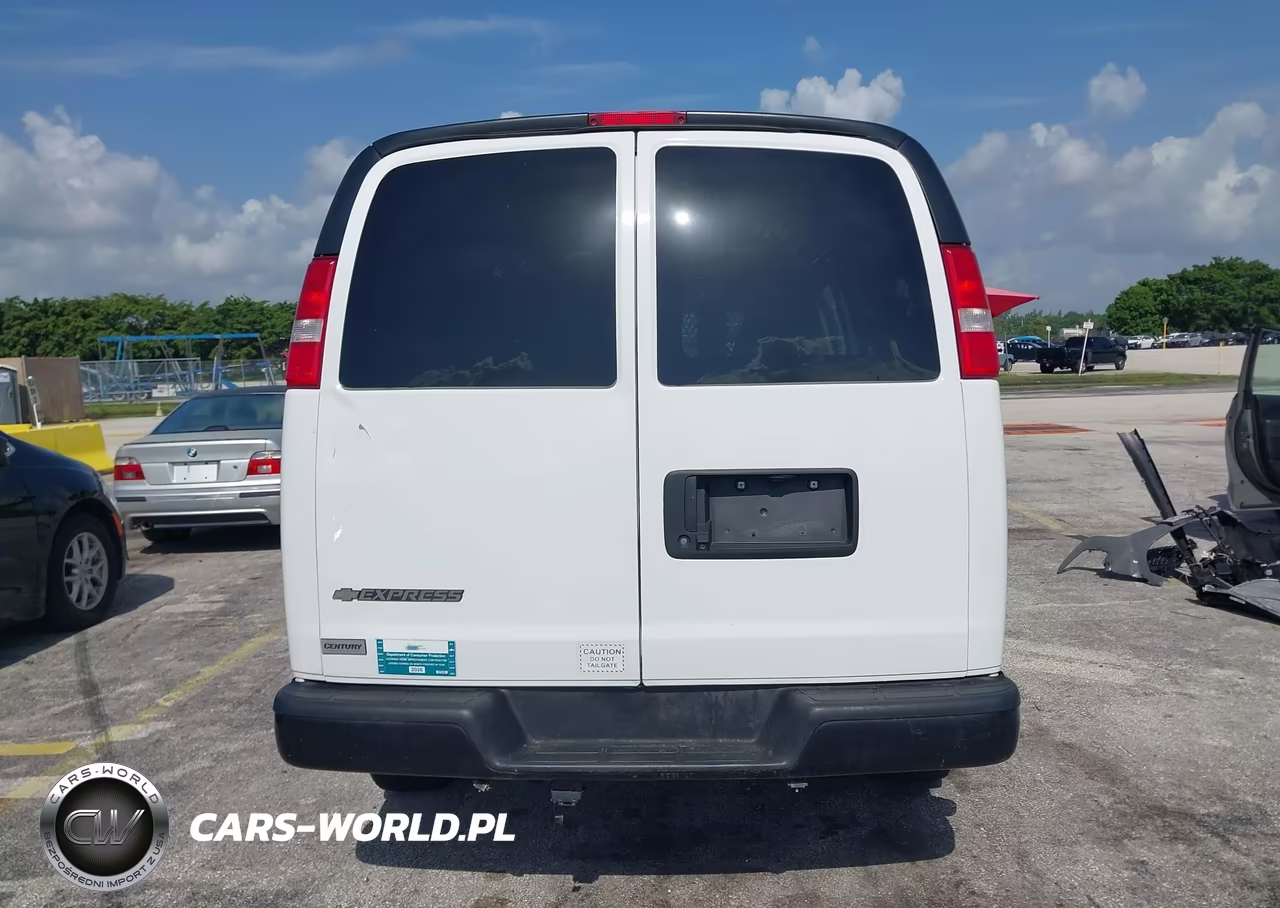 2021 Chevrolet Express G2500 VIN:1GCWGAF14M1312141 - 17