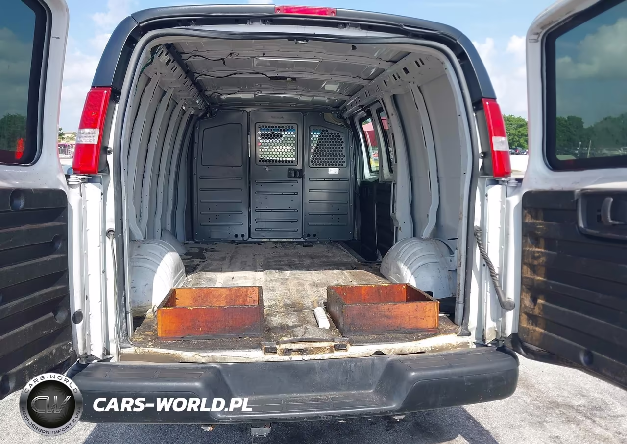 2021 Chevrolet Express G2500 VIN:1GCWGAF14M1312141 - 8