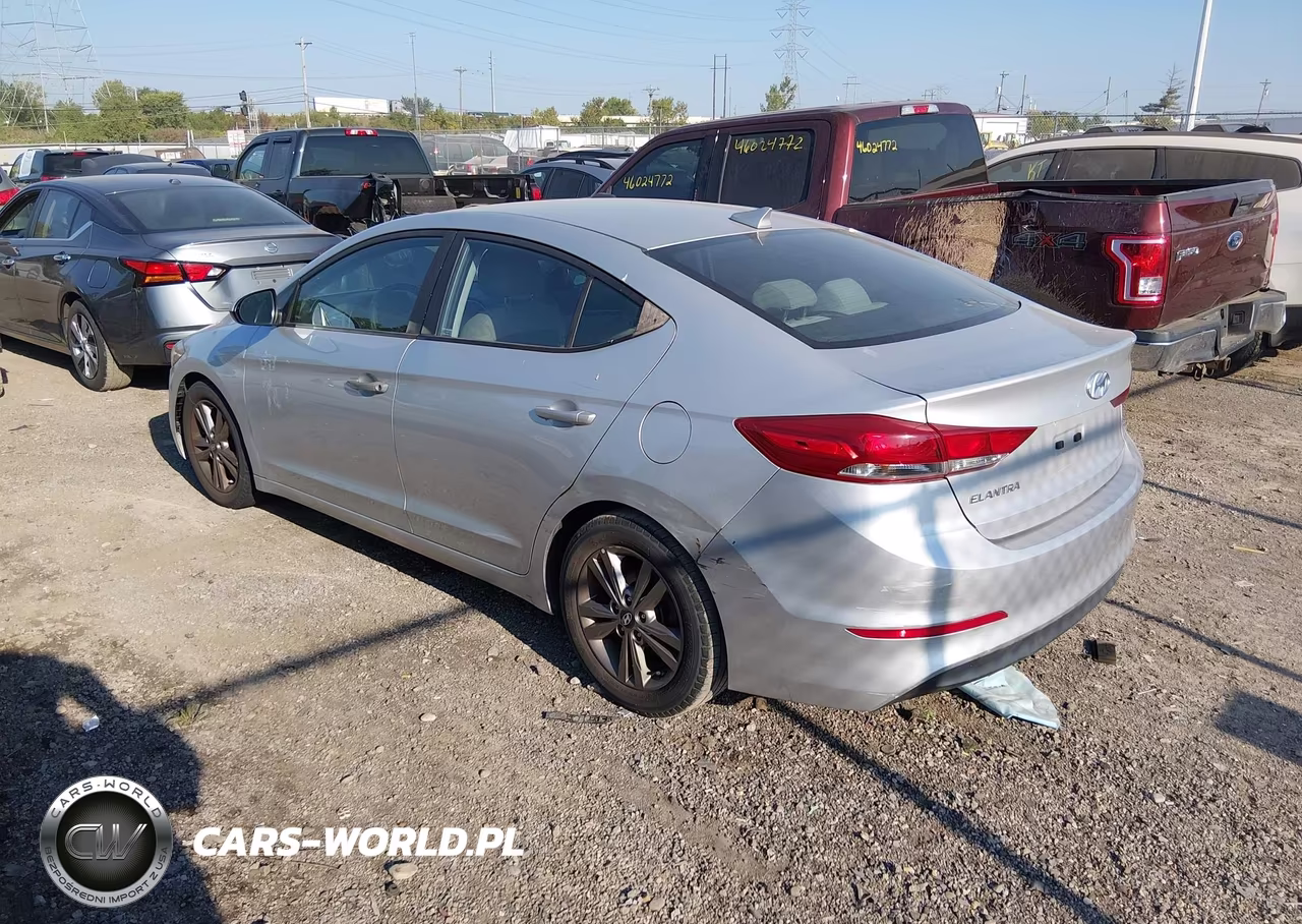 2018 Hyundai Elantra Sel VIN:5NPD84LF7JH217938 - 3