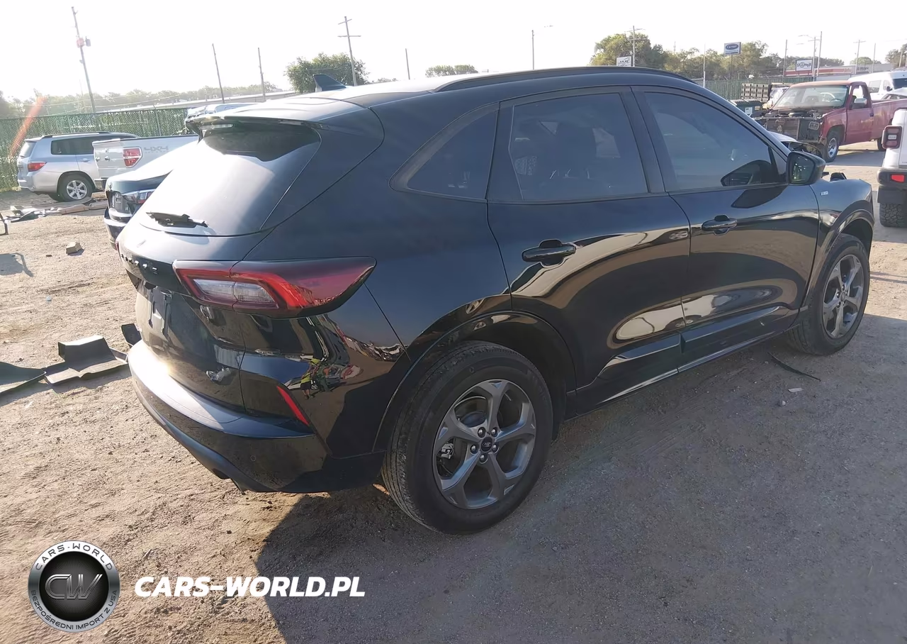 2023 Ford Escape St-Line VIN:1FMCU9MNXPUB39062 - 4