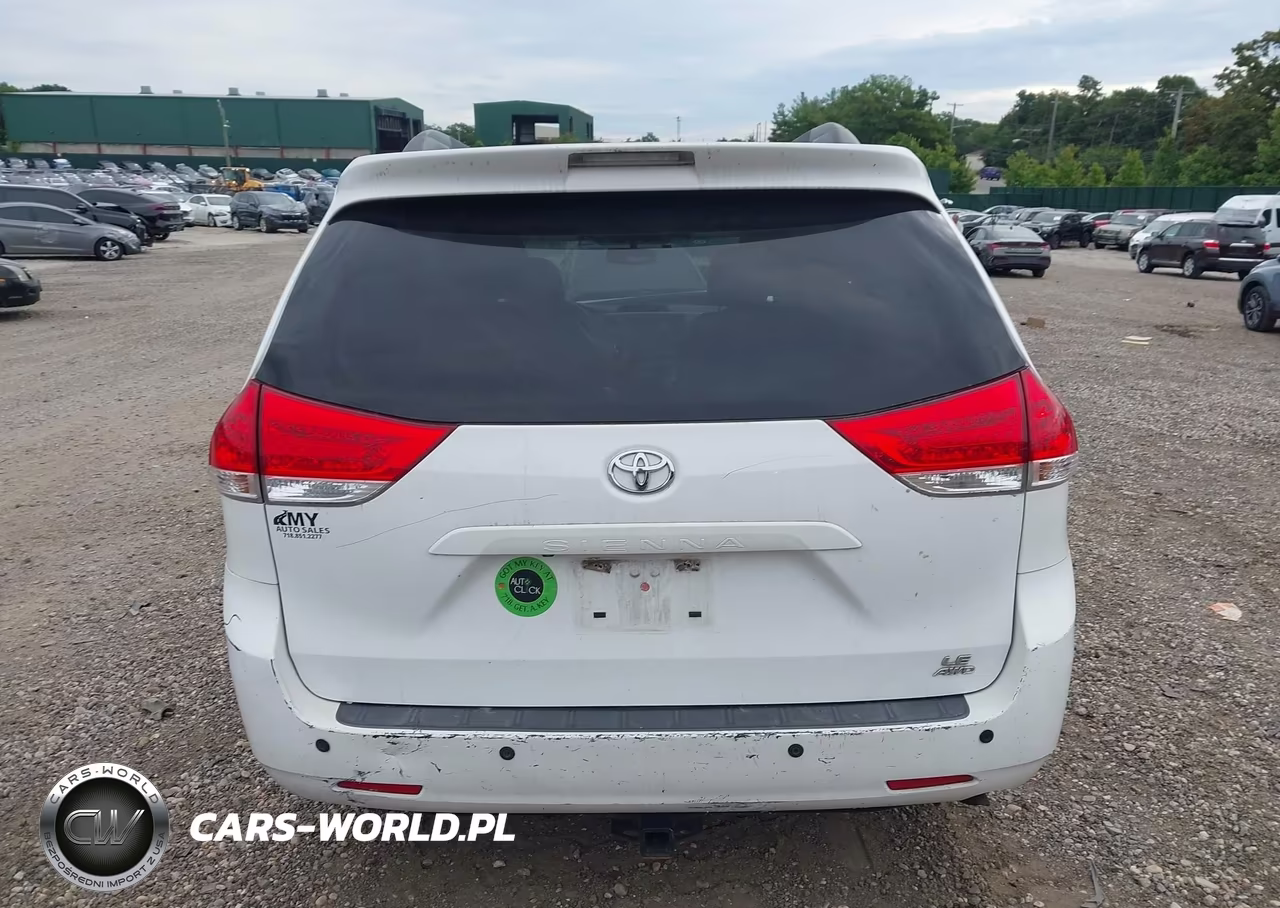 2014 Toyota Sienna Le 7 Passenger VIN:5TDJK3DC7ES082009 - 16