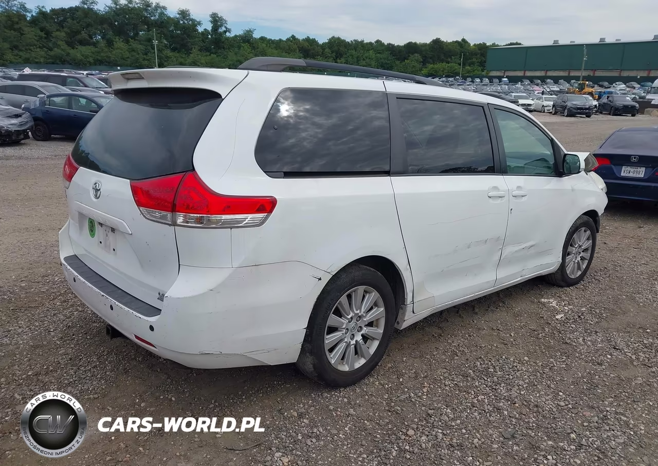 2014 Toyota Sienna Le 7 Passenger VIN:5TDJK3DC7ES082009 - 4