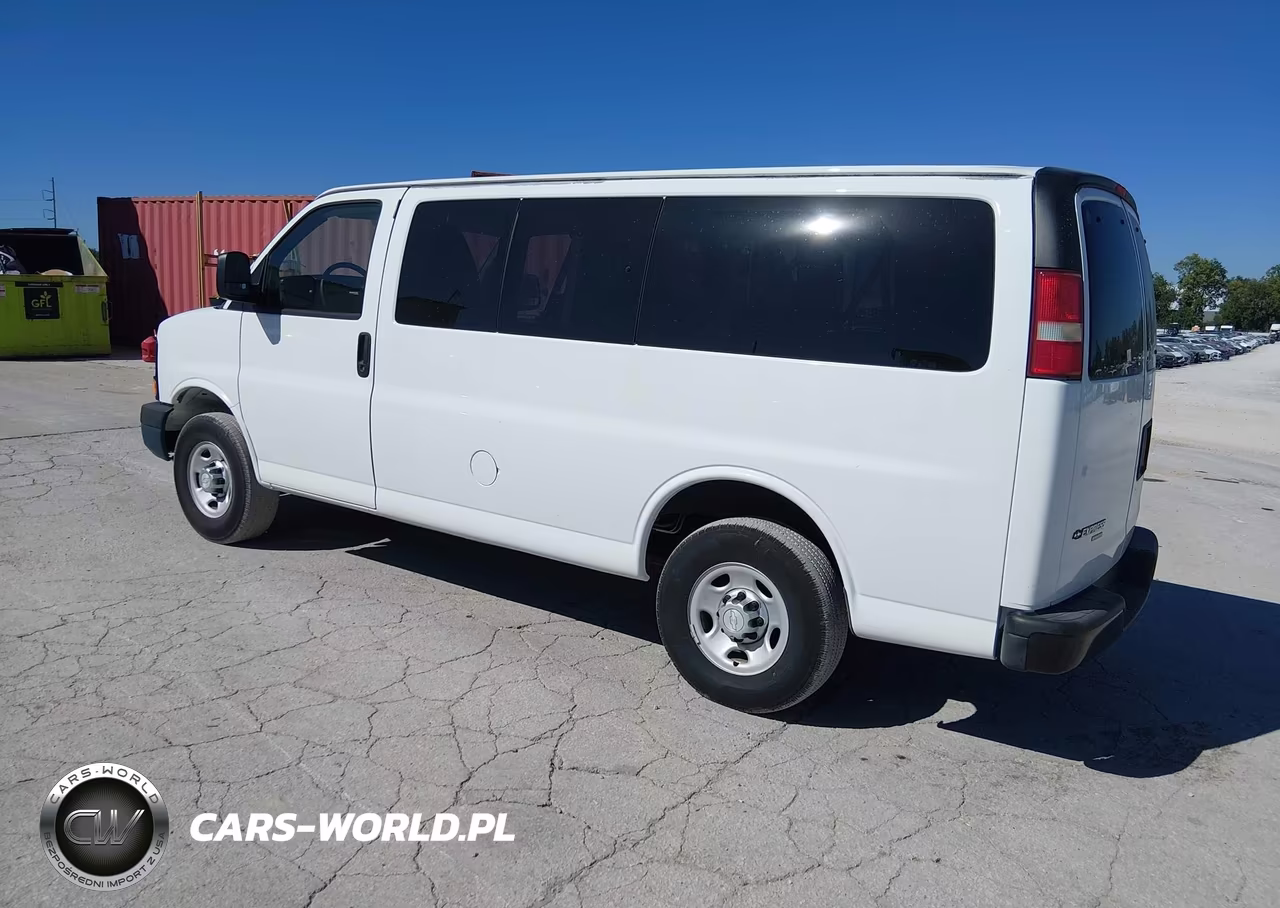 2015 Chevrolet Express 2500 Ls VIN:1GNWGPFG8F1270641 - 3