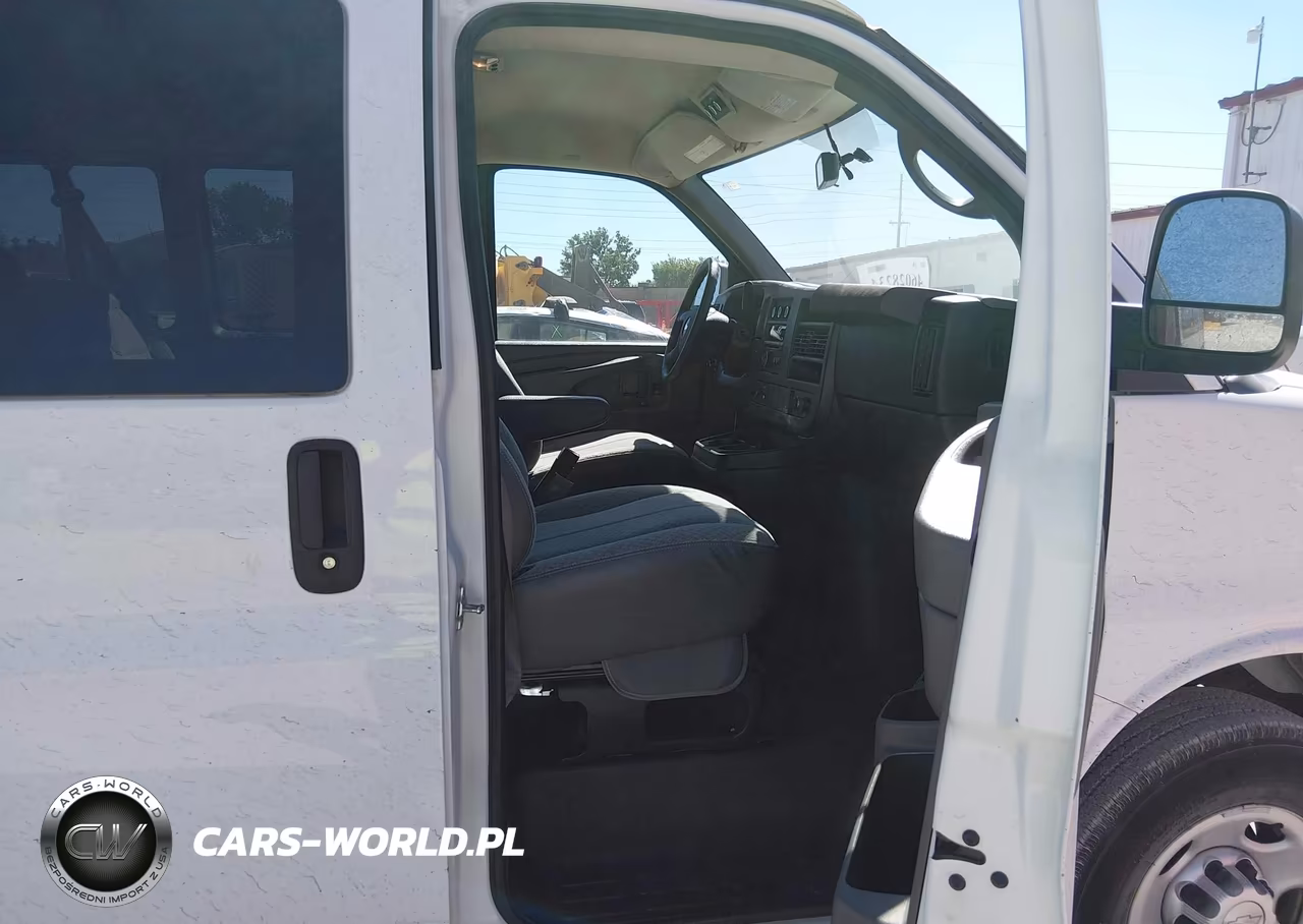 2015 Chevrolet Express 2500 Ls VIN:1GNWGPFG8F1270641 - 5