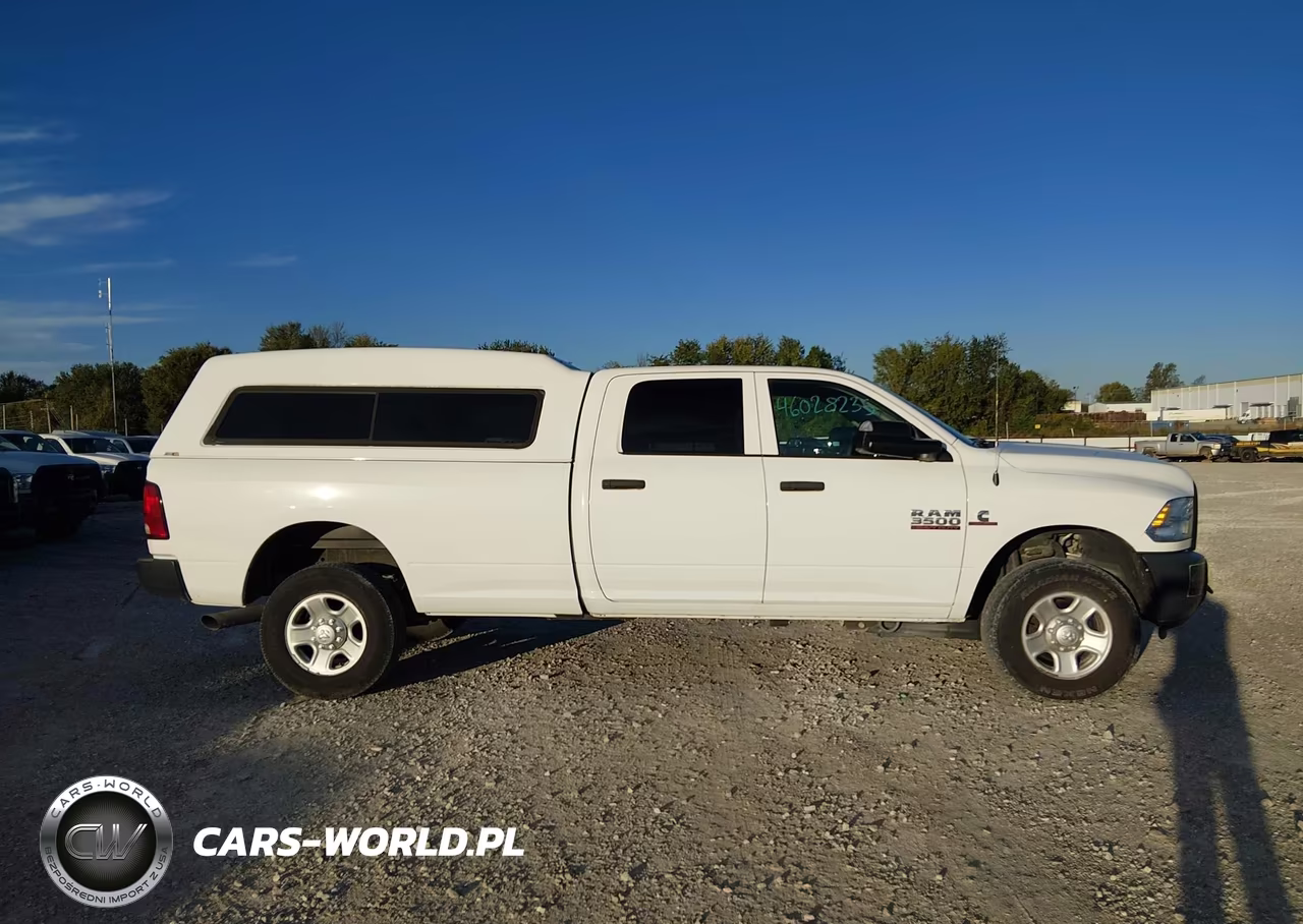 2017 Ram 3500 Tradesman 4X4 8' Box VIN:3C63R3GL9HG712767 - 13
