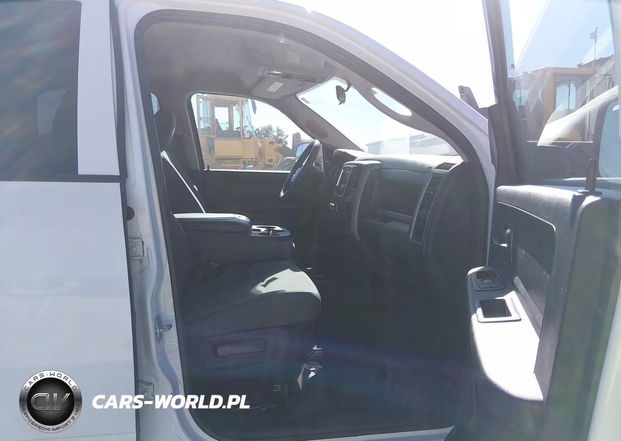 2017 Ram 3500 Tradesman 4X4 8' Box VIN:3C63R3GL2HG712769 - 5