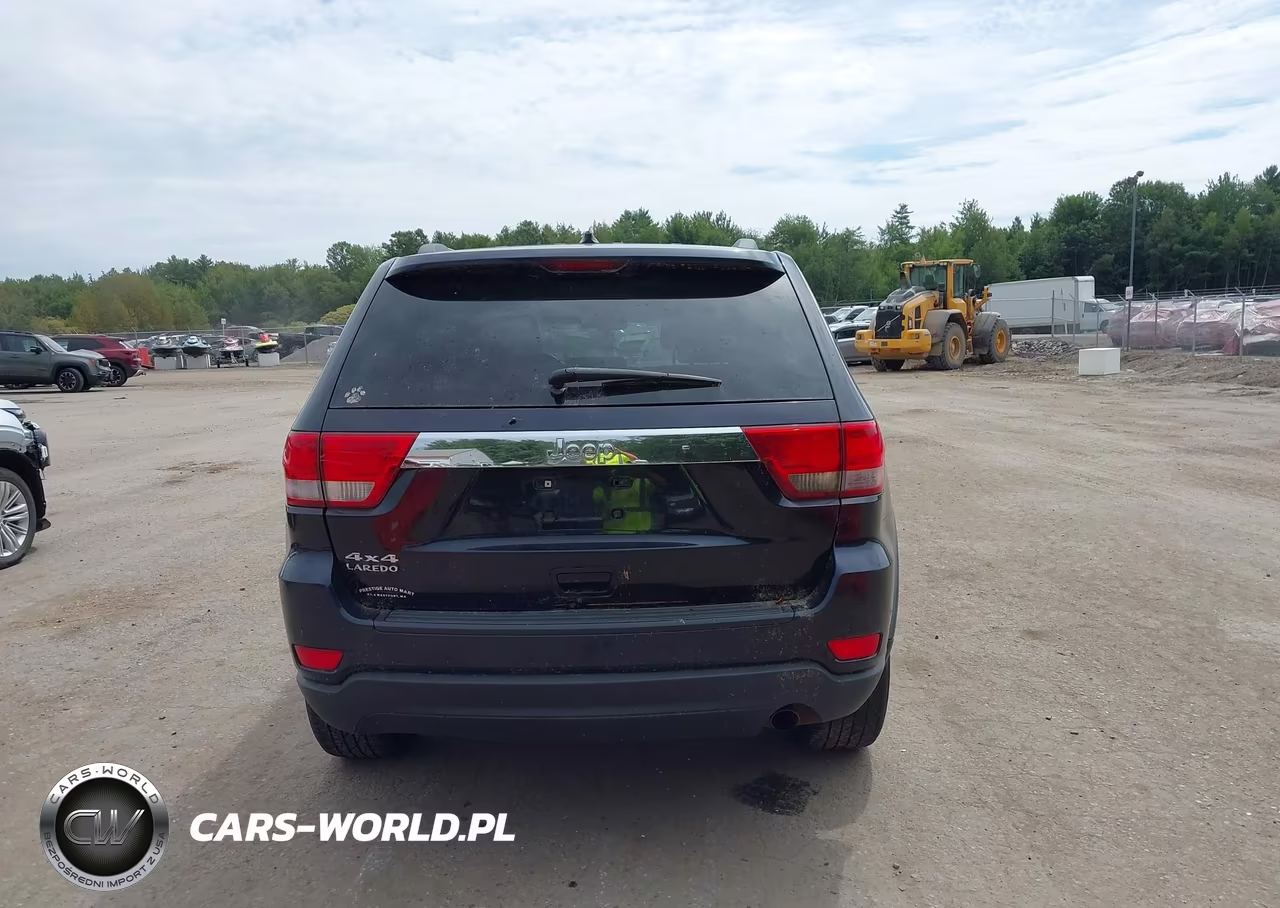 2011 Jeep Grand Cherokee Laredo VIN:1J4RR4GG3BC540512 - 15