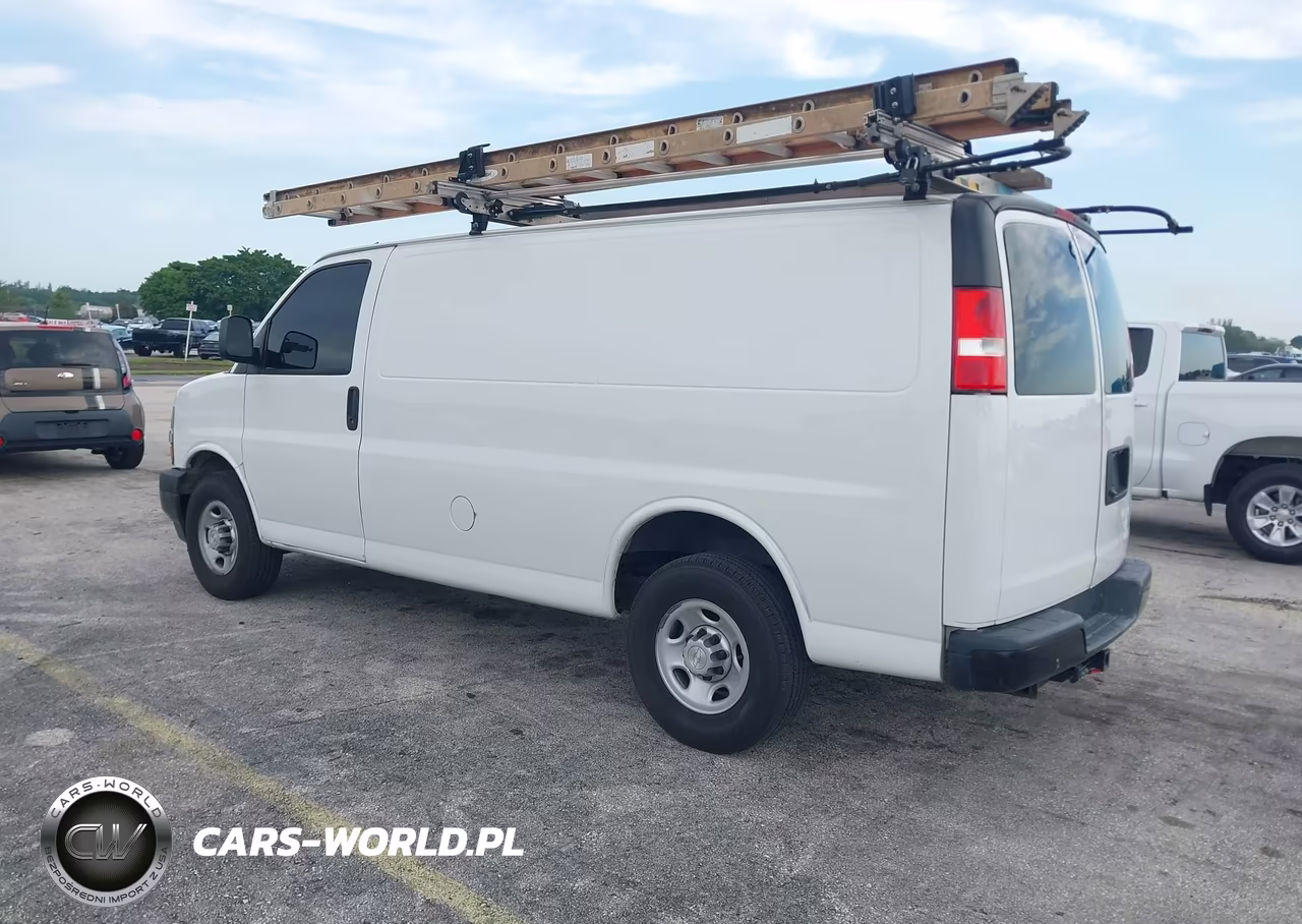 2019 Chevrolet Express 2500 Work Van VIN:1GCWGAFG3K1372834 - 3