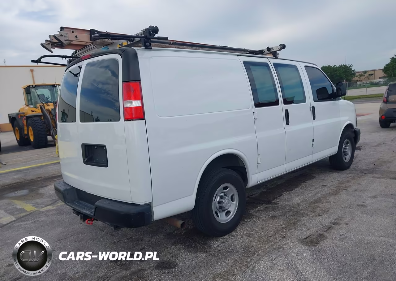 2019 Chevrolet Express 2500 Work Van VIN:1GCWGAFG3K1372834 - 4