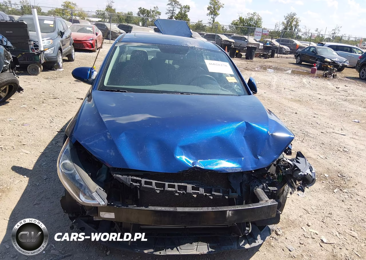 2018 Hyundai Elantra Value Edition VIN:5NPD84LF1JH237280 - 13