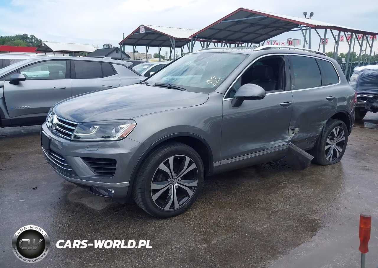 2017 Volkswagen Touareg V6 Wolfsburg Edition VIN:WVGRF7BP0HD002369 - 2
