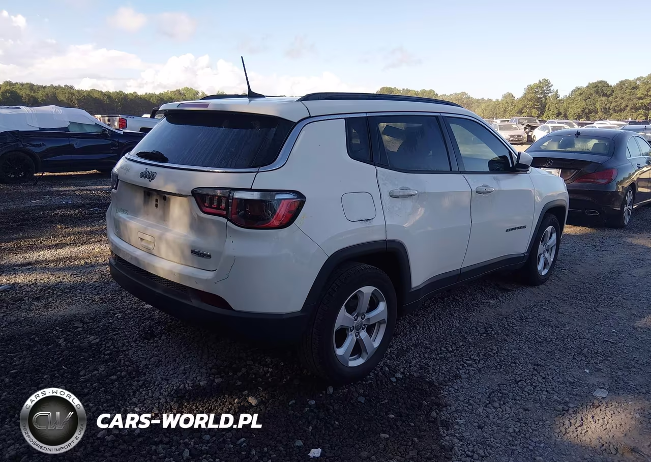2019 Jeep Compass Latitude Fwd VIN:3C4NJCBB8KT726603 - 4