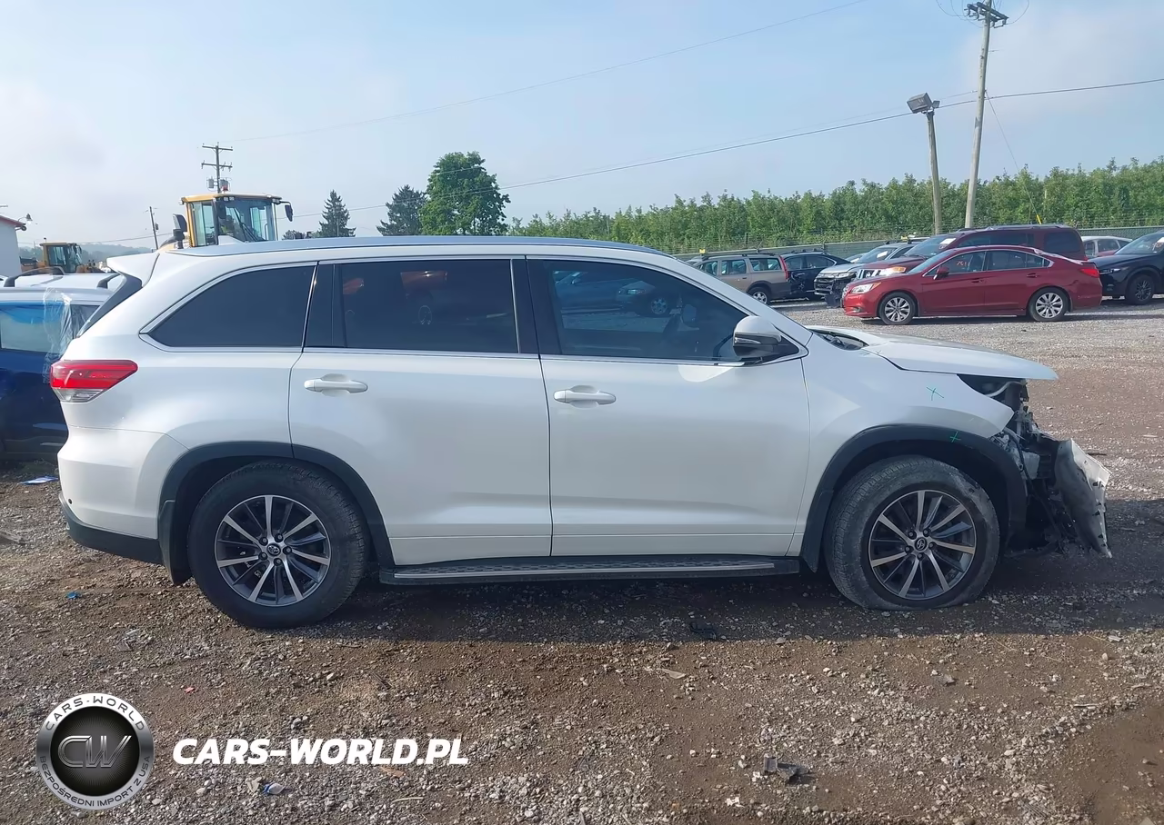 2017 Toyota Highlander Xle VIN:5TDJZRFH3HS437091 - 14