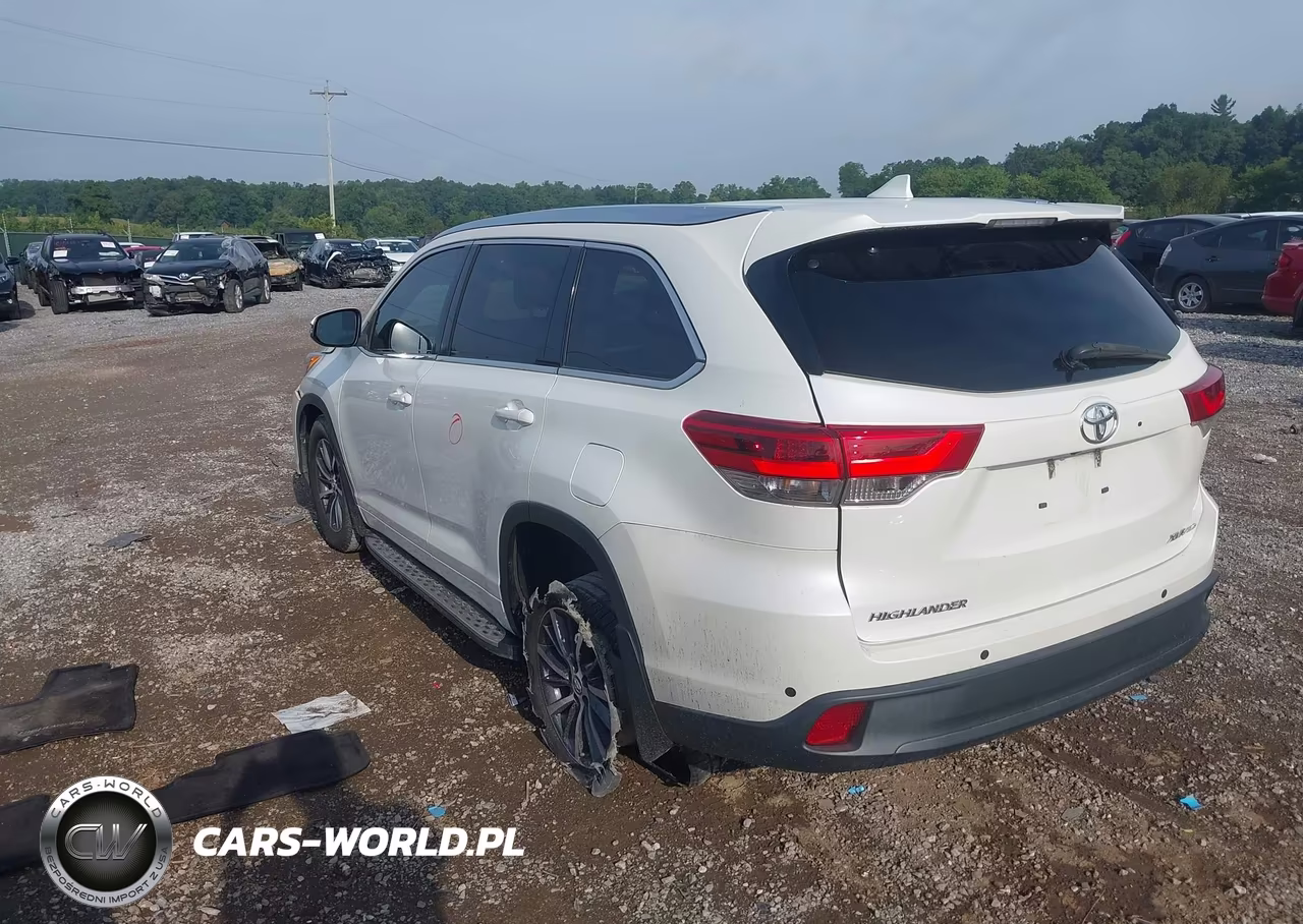 2017 Toyota Highlander Xle VIN:5TDJZRFH3HS437091 - 3