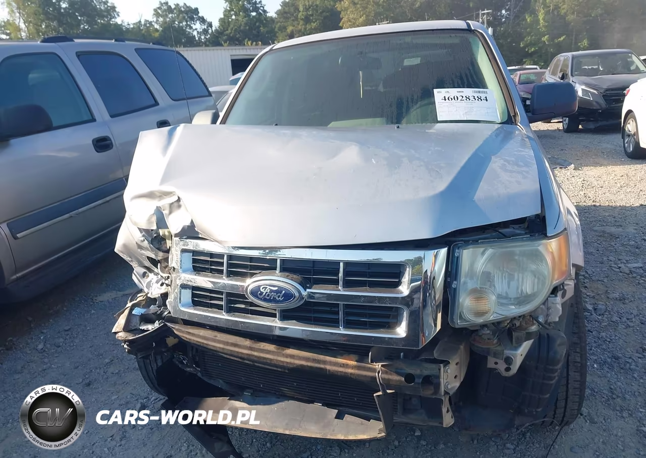 2010 Ford Escape Xls VIN:1FMCU0C74AKC06210 - 12