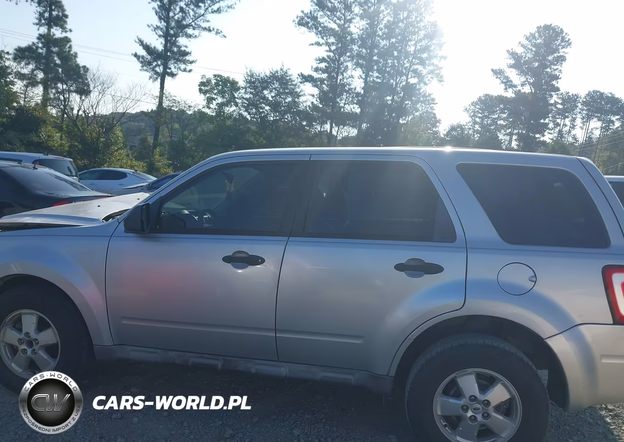 2010 Ford Escape Xls VIN:1FMCU0C74AKC06210 - 14