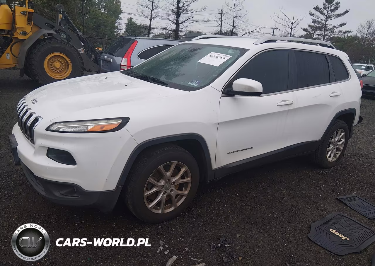2015 Jeep Cherokee Latitude VIN:1C4PJLCB4FW627736 - 2