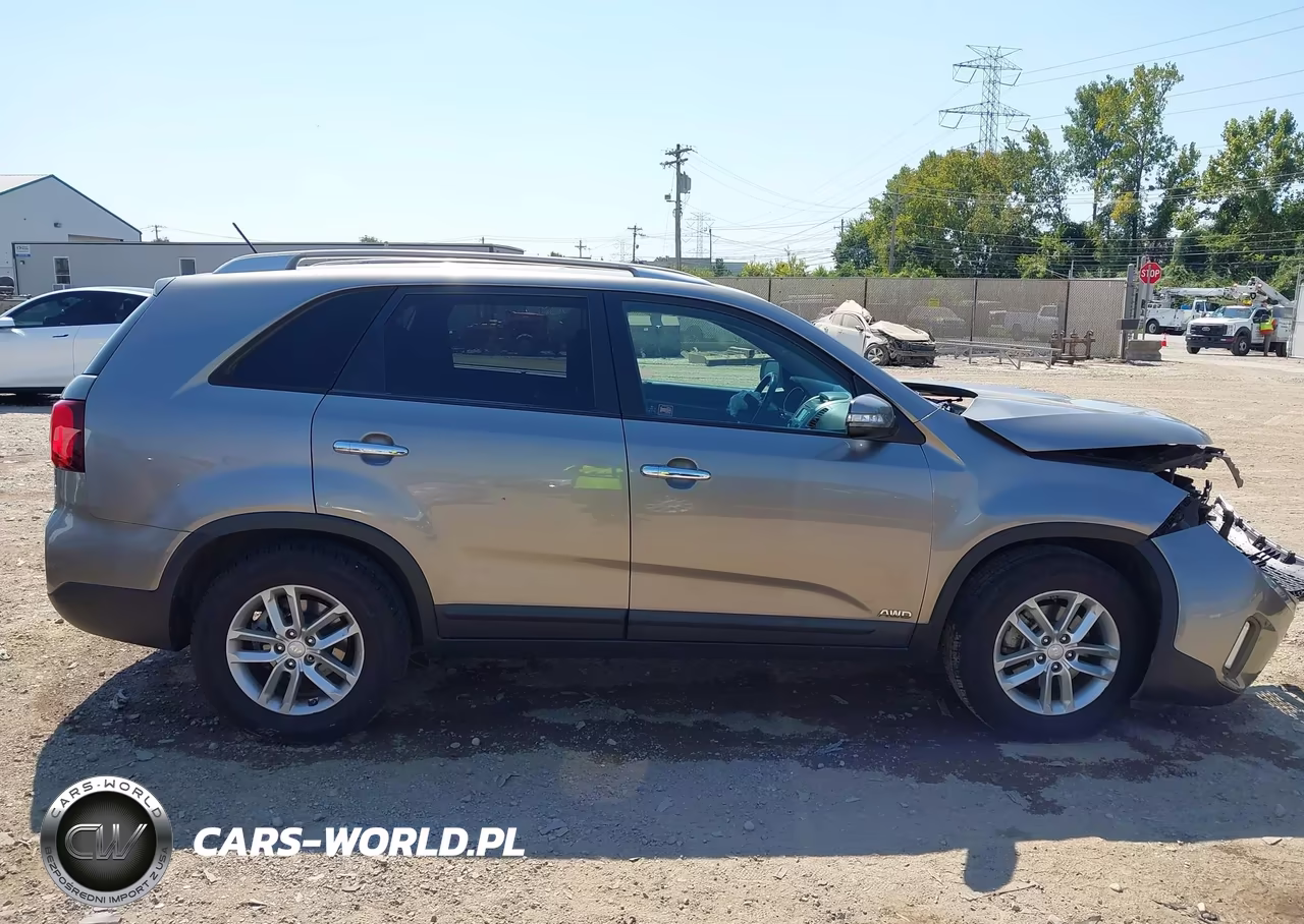 2014 Kia Sorento Lx VIN:5XYKTDA6XEG521335 - 14