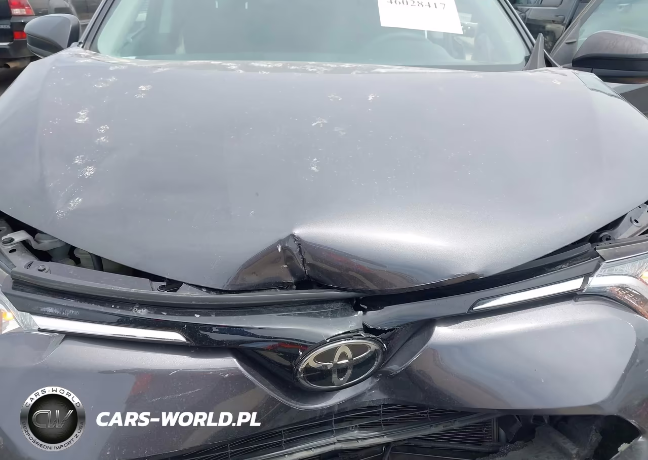2017 Toyota Rav4 Le VIN:2T3BFREV1HW551433 - 10