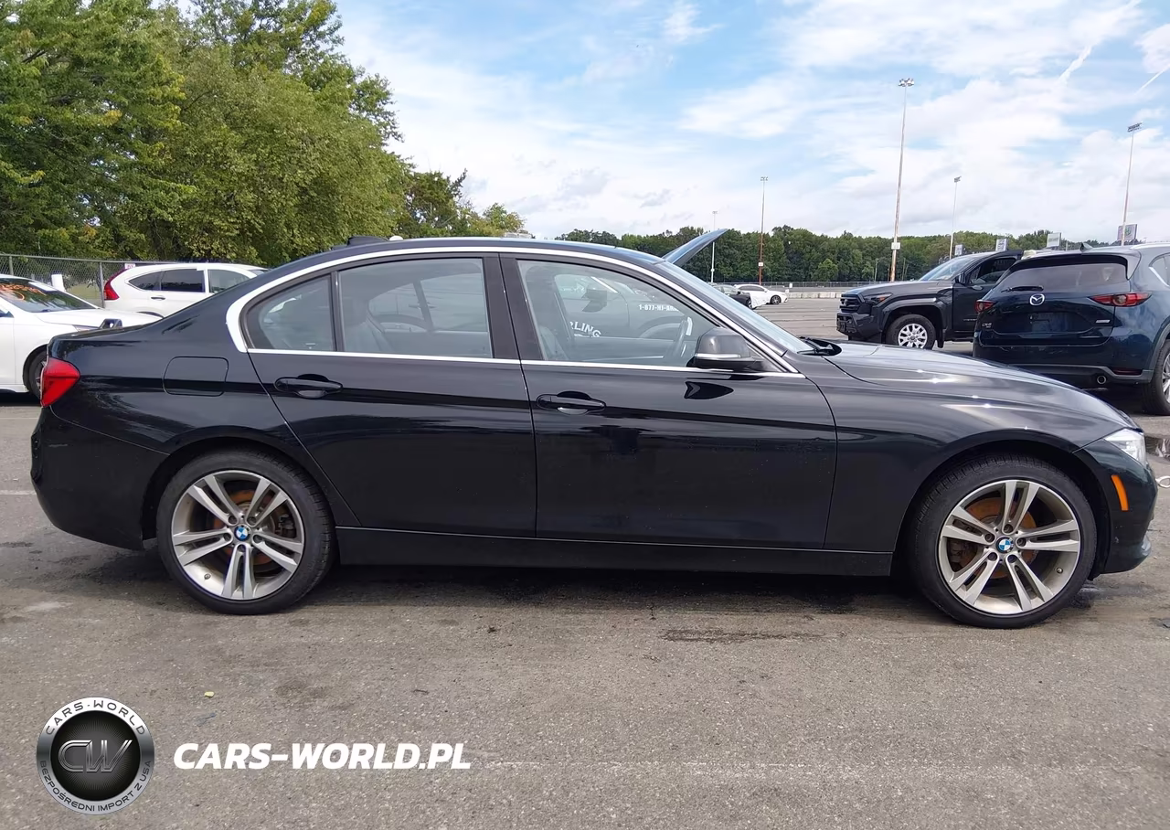 2018 BMW 330I xDrive VIN:WBA8D9C58JEM33490 - 13
